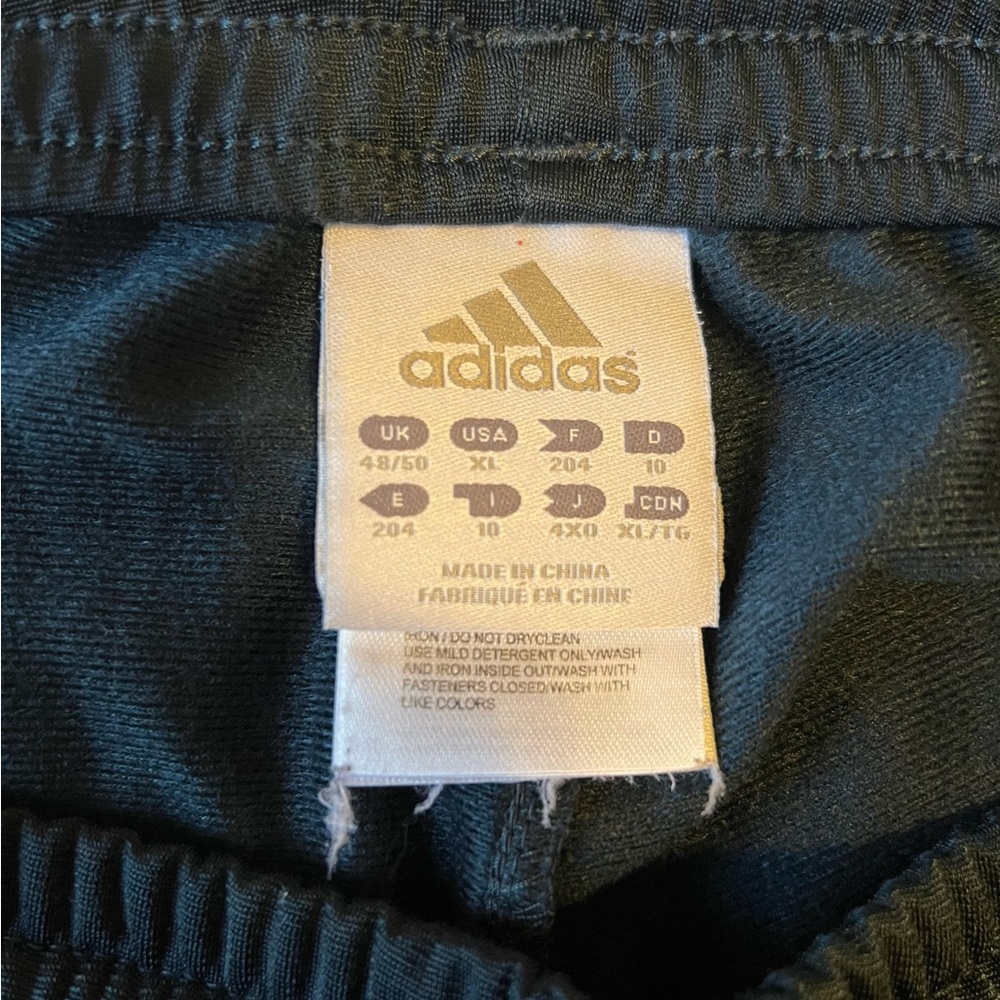 Men’s Adidas Sweatpants - Picture 3 of 3